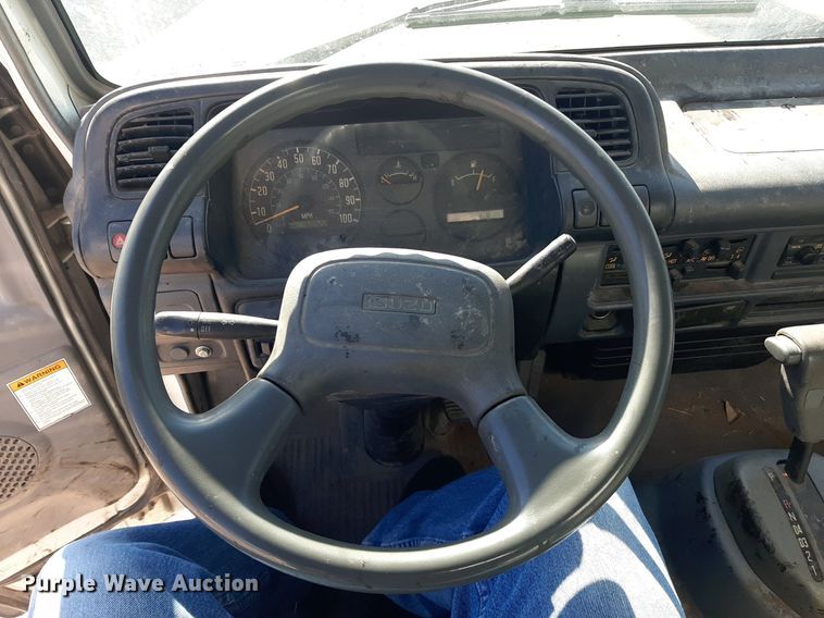 image for item LX9794 2006 Isuzu NPR  box truck