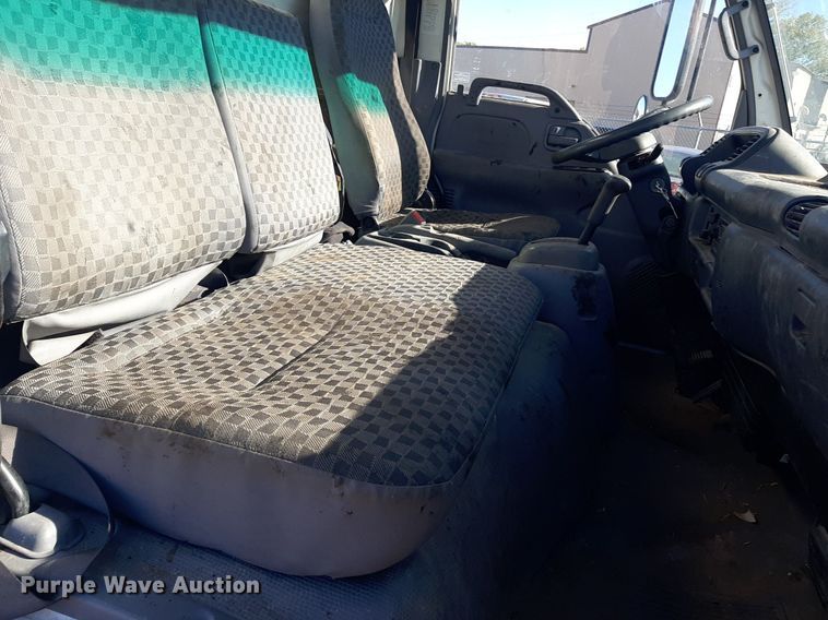 image for item LX9794 2006 Isuzu NPR  box truck