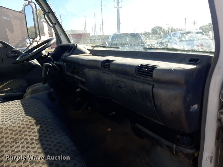 image for item LX9794 2006 Isuzu NPR  box truck