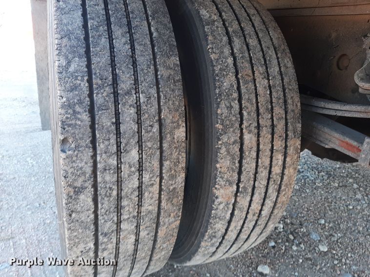 image for item LX9794 2006 Isuzu NPR  box truck