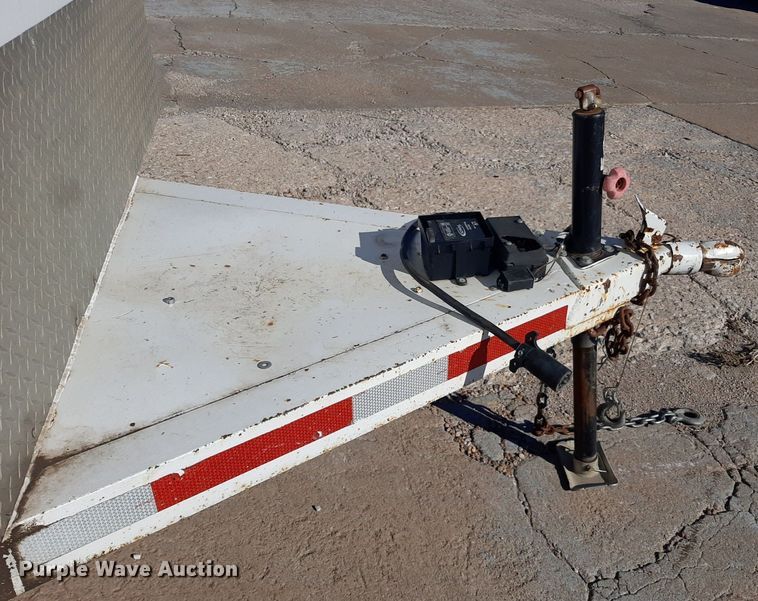 image for item LX9795 2012 W-W  enclosed cargo trailer