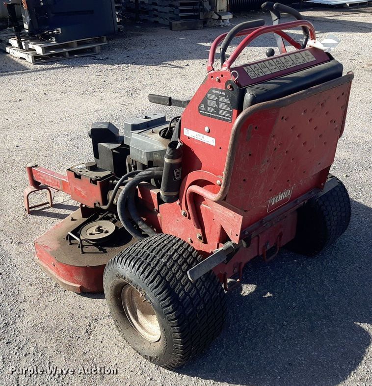 image for item LX9799 2009 Toro GrandStand 74558  ZTR lawn mower