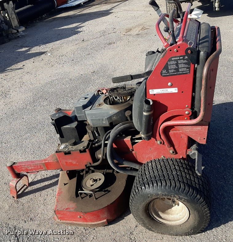 image for item LX9799 2009 Toro GrandStand 74558  ZTR lawn mower