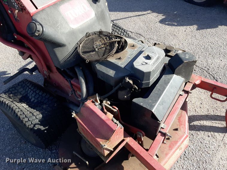 image for item LX9799 2009 Toro GrandStand 74558  ZTR lawn mower