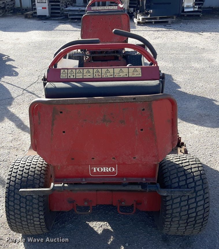 image for item LX9800 2009 Toro GrandStand 74558  ZTR lawn mower