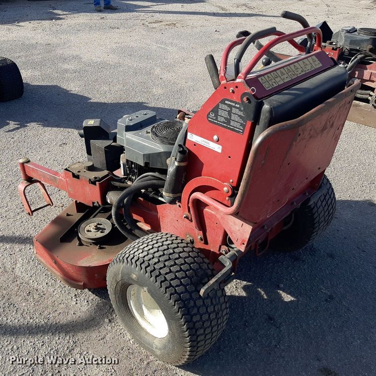 image for item LX9800 2009 Toro GrandStand 74558  ZTR lawn mower