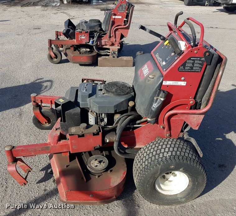 image for item LX9800 2009 Toro GrandStand 74558  ZTR lawn mower