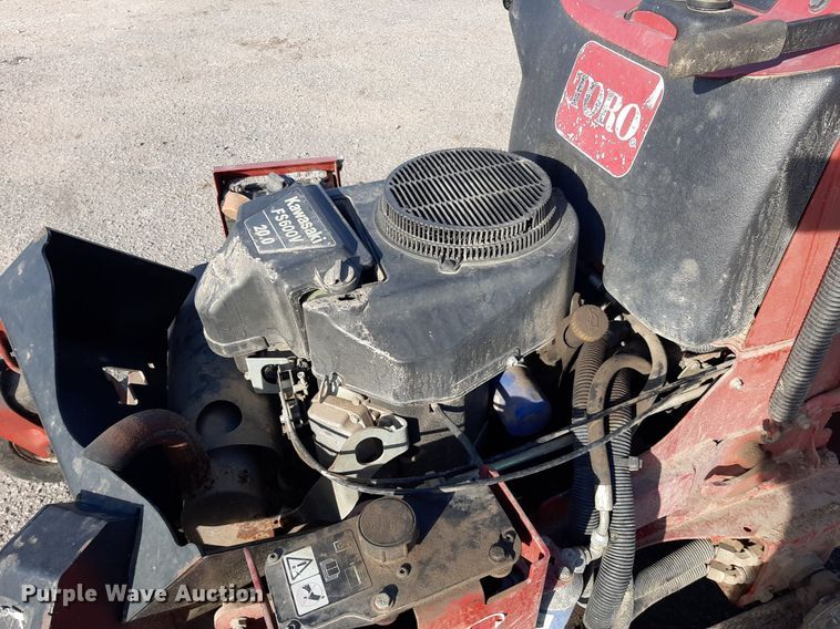 image for item LX9801 2011 Toro Grandstand 74538  ZTR lawn mower