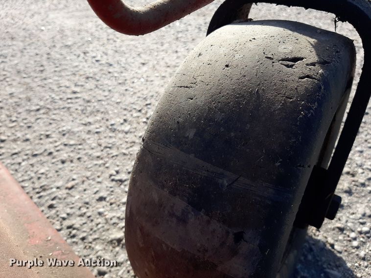 image for item LX9801 2011 Toro Grandstand 74538  ZTR lawn mower