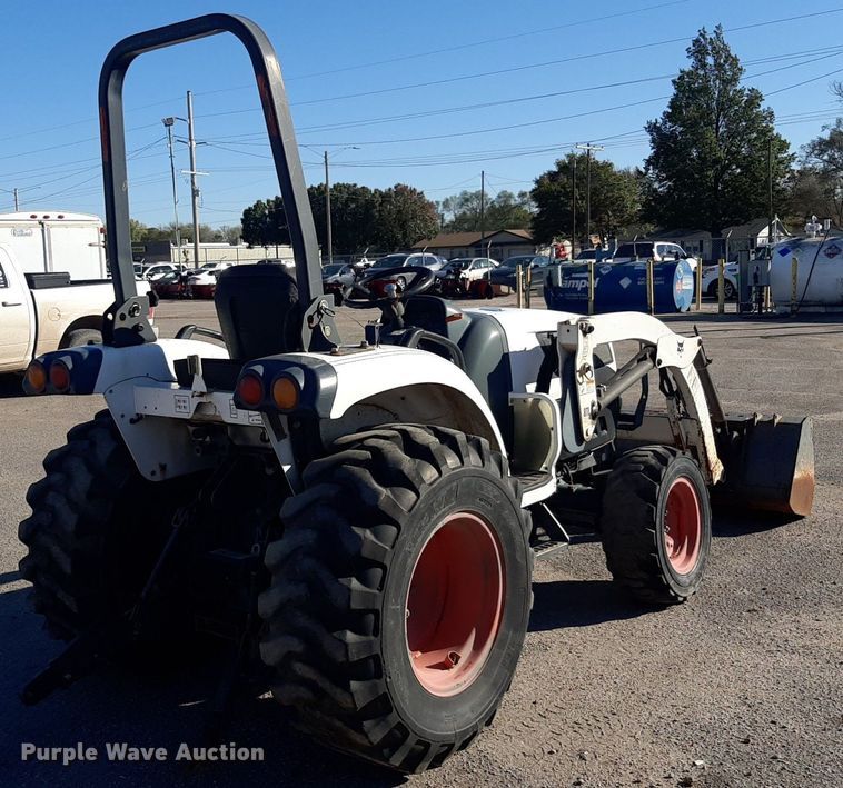 image for item LX9805 2008 Bobcat CT335  MFWD tractor