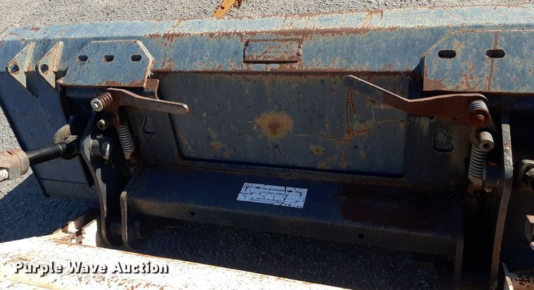 image for item LX9805 2008 Bobcat CT335  MFWD tractor