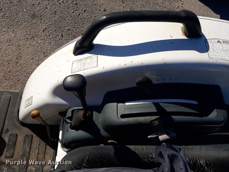 image for item LX9805 2008 Bobcat CT335  MFWD tractor