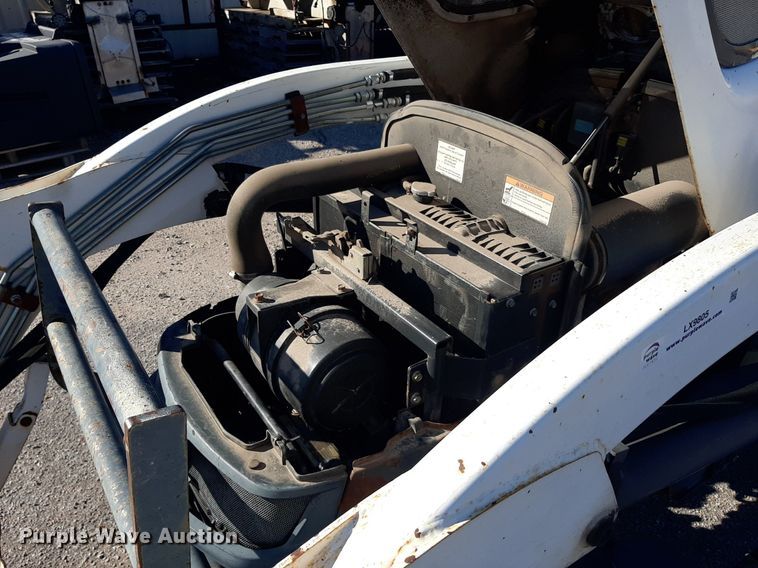 image for item LX9805 2008 Bobcat CT335  MFWD tractor