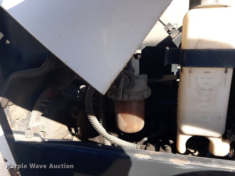 image for item LX9805 2008 Bobcat CT335  MFWD tractor