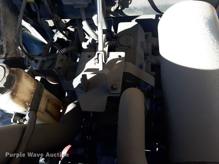 image for item LX9805 2008 Bobcat CT335  MFWD tractor