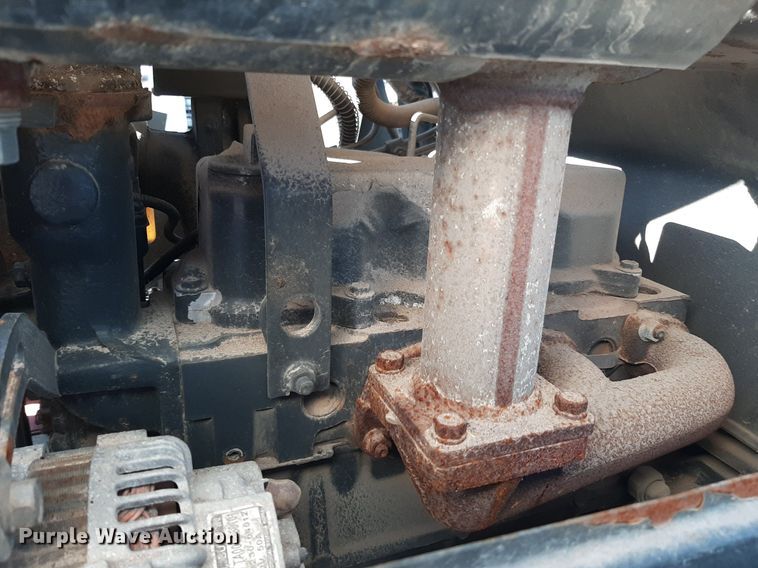 image for item LX9805 2008 Bobcat CT335  MFWD tractor