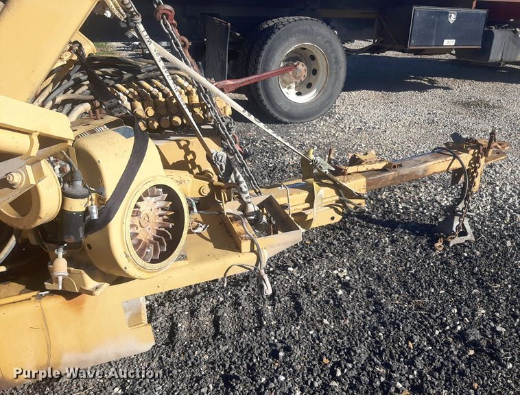 image for item LX9808 1992 Vermeer TS30  tree spade