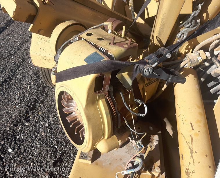 image for item LX9808 1992 Vermeer TS30  tree spade