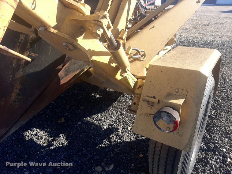 image for item LX9808 1992 Vermeer TS30  tree spade