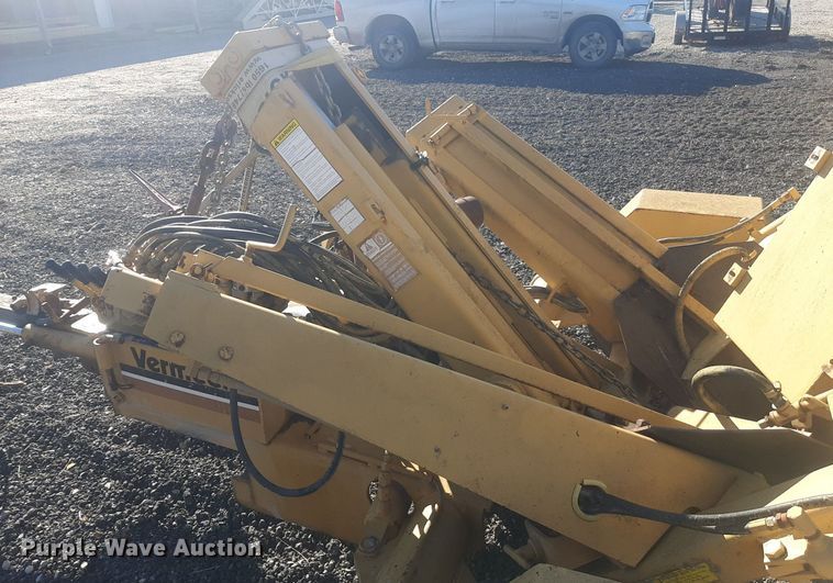 image for item LX9808 1992 Vermeer TS30  tree spade