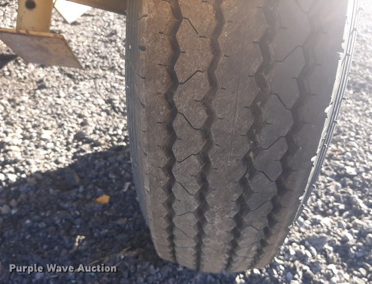 image for item LX9808 1992 Vermeer TS30  tree spade