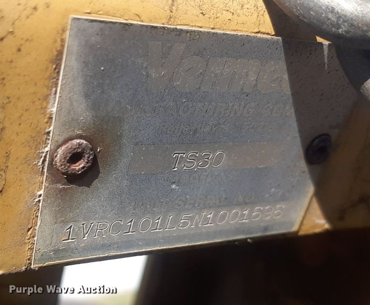 image for item LX9808 1992 Vermeer TS30  tree spade