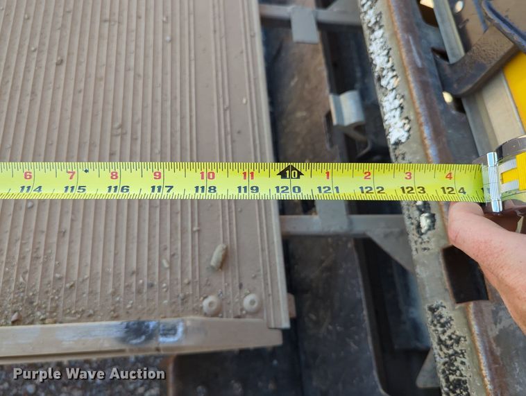 image for item LY9441 2012 Ford E350 Super Duty  box truck