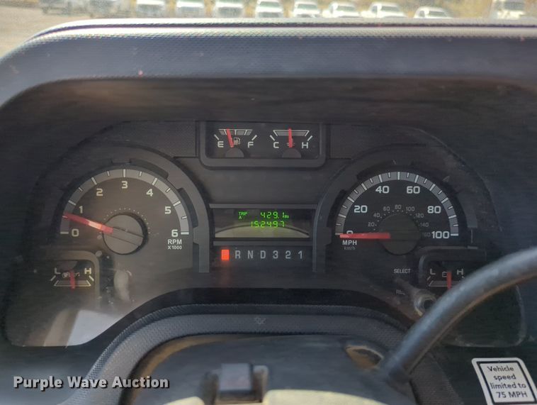 image for item LY9441 2012 Ford E350 Super Duty  box truck