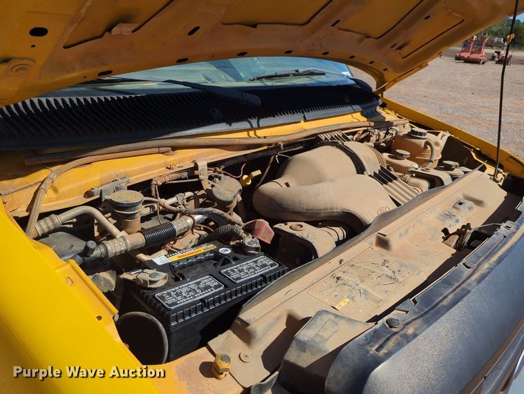 image for item LY9441 2012 Ford E350 Super Duty  box truck