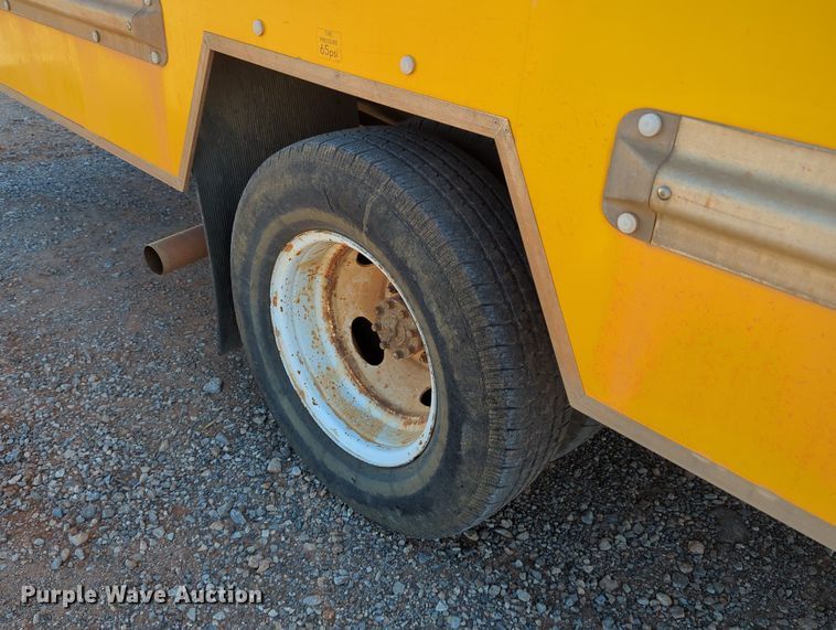 image for item LY9441 2012 Ford E350 Super Duty  box truck