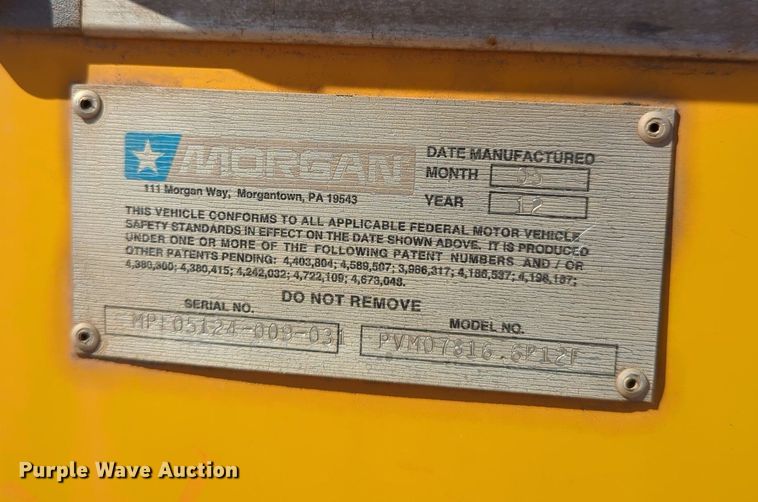 image for item LY9441 2012 Ford E350 Super Duty  box truck