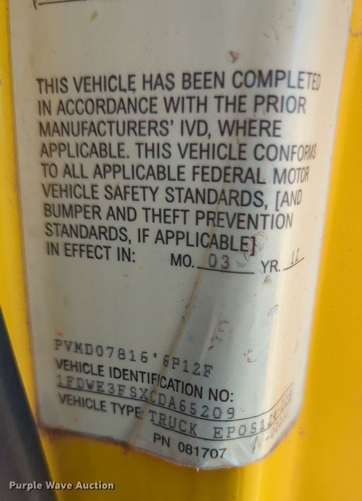 image for item LY9441 2012 Ford E350 Super Duty  box truck