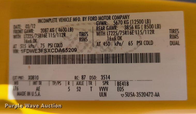 image for item LY9441 2012 Ford E350 Super Duty  box truck