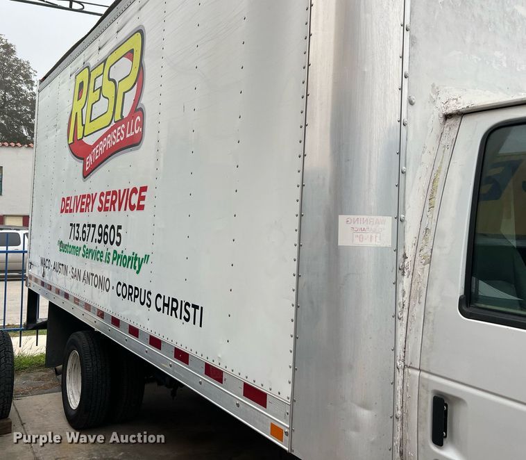 image for item MH9943 2016 Ford E350 Super Duty  box van