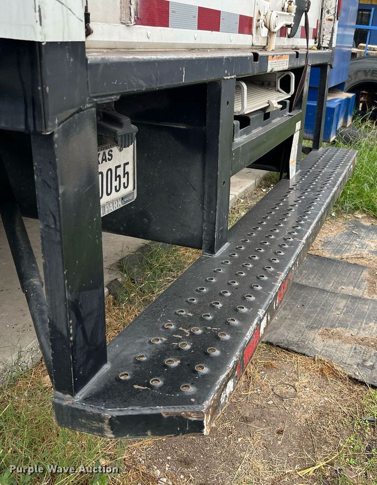 image for item MH9943 2016 Ford E350 Super Duty  box van