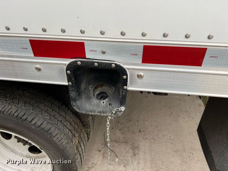 image for item MH9943 2016 Ford E350 Super Duty  box van