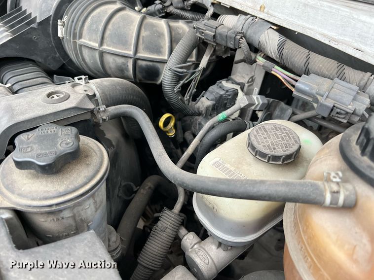 image for item MH9943 2016 Ford E350 Super Duty  box van