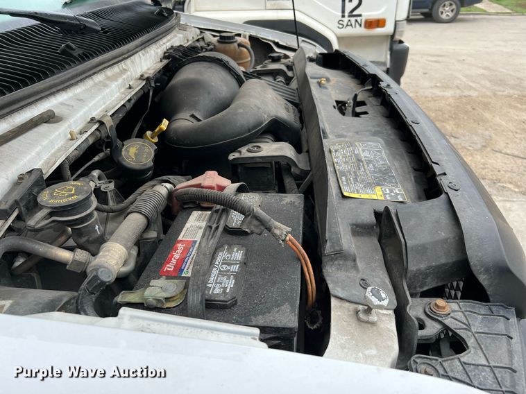 image for item MH9943 2016 Ford E350 Super Duty  box van