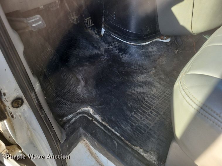 image for item MI9807 2002 Chevrolet Astro  van