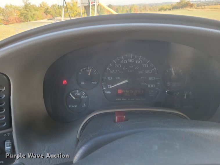 image for item MI9807 2002 Chevrolet Astro  van