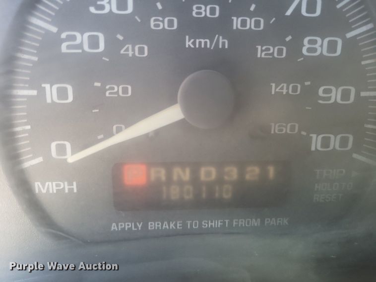 image for item MI9807 2002 Chevrolet Astro  van