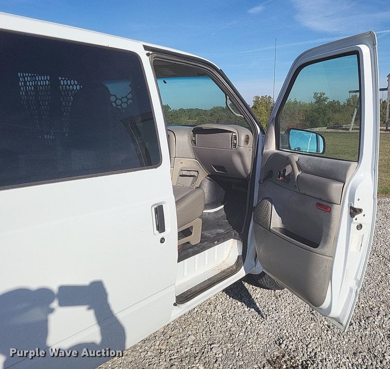 image for item MI9807 2002 Chevrolet Astro  van