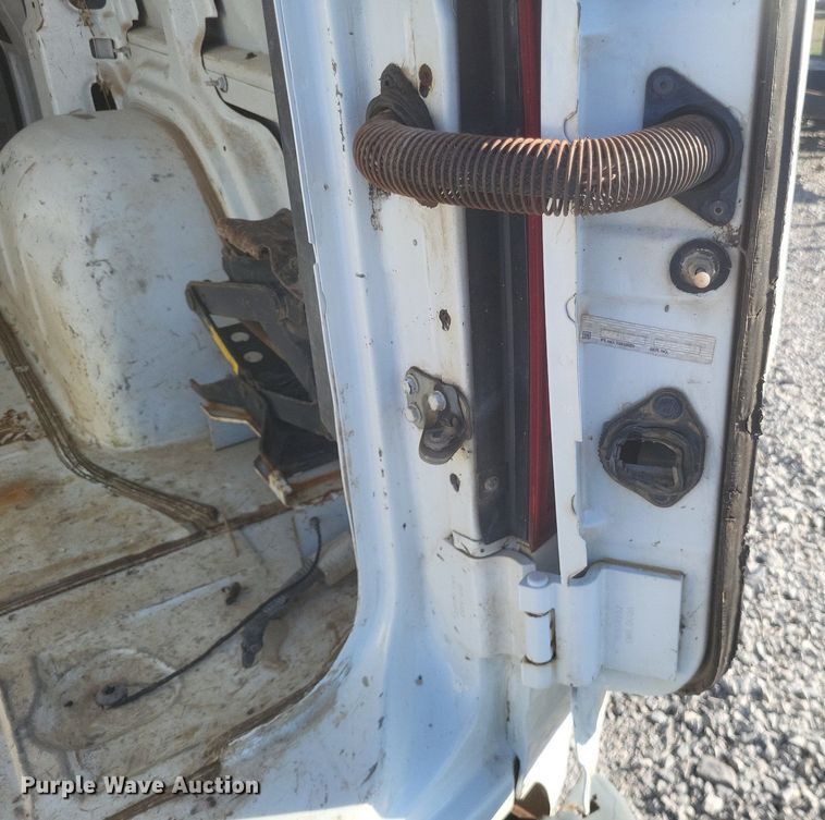 image for item MI9807 2002 Chevrolet Astro  van