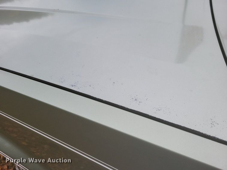 image for item MI9810 1985 Buick Riviera