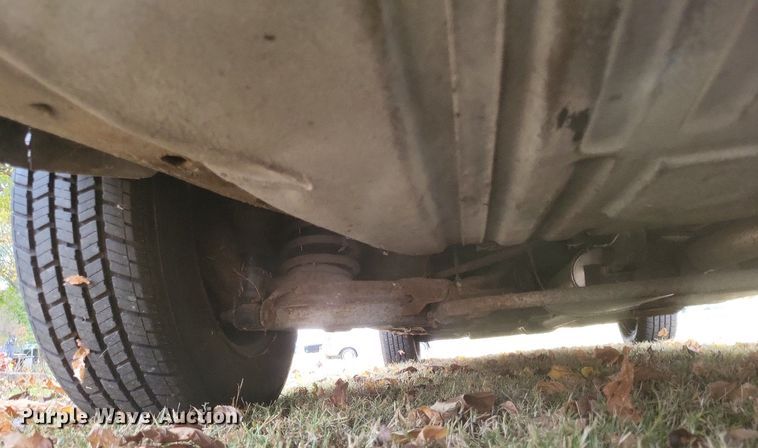 image for item MI9810 1985 Buick Riviera