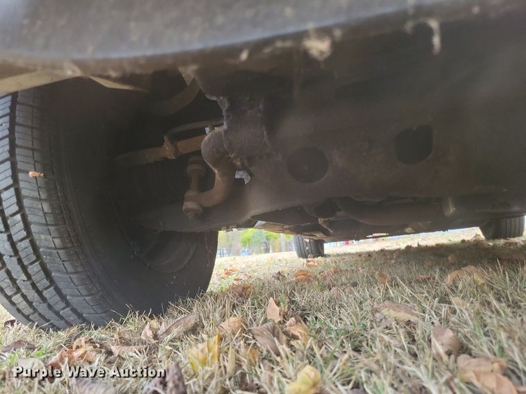 image for item MI9810 1985 Buick Riviera