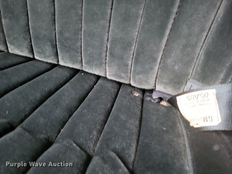 image for item MI9810 1985 Buick Riviera