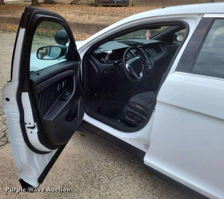 image for item MI9813 2013 Ford Taurus Police Interceptor