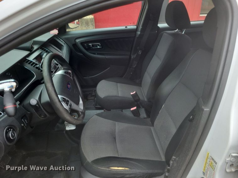 image for item MI9813 2013 Ford Taurus Police Interceptor