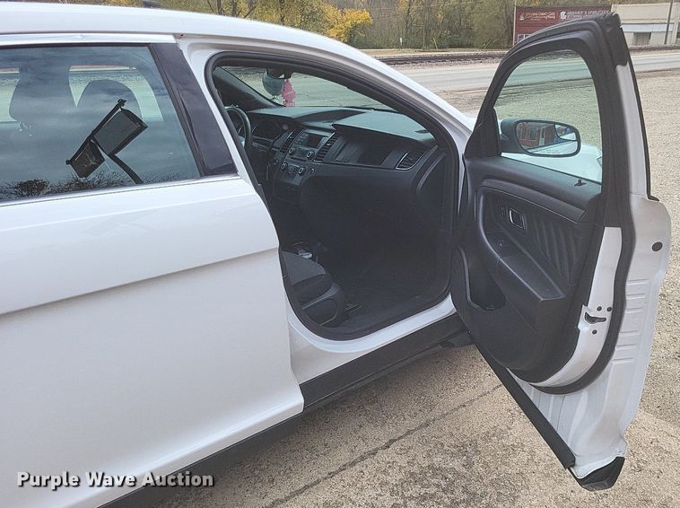 image for item MI9813 2013 Ford Taurus Police Interceptor